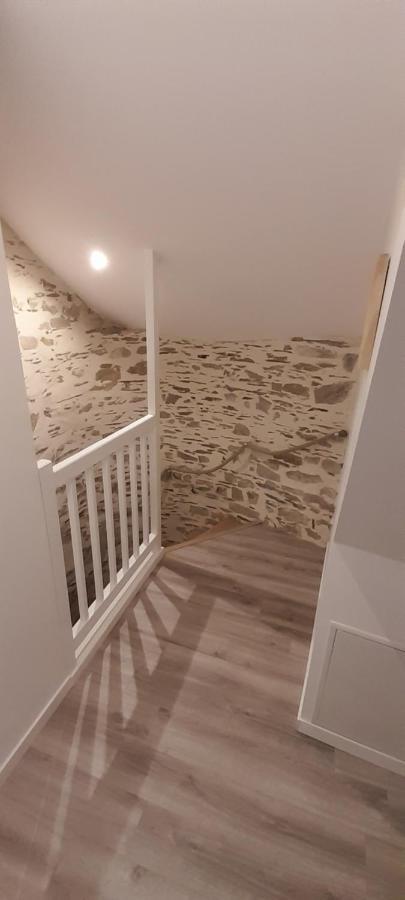 Appartement Dans Maison De 1789 Au Centre De Vitre Exterior photo